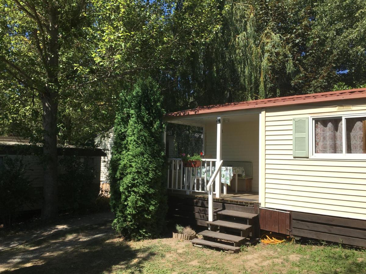 Mobile Home Avec Parking Chorges Kültér fotó